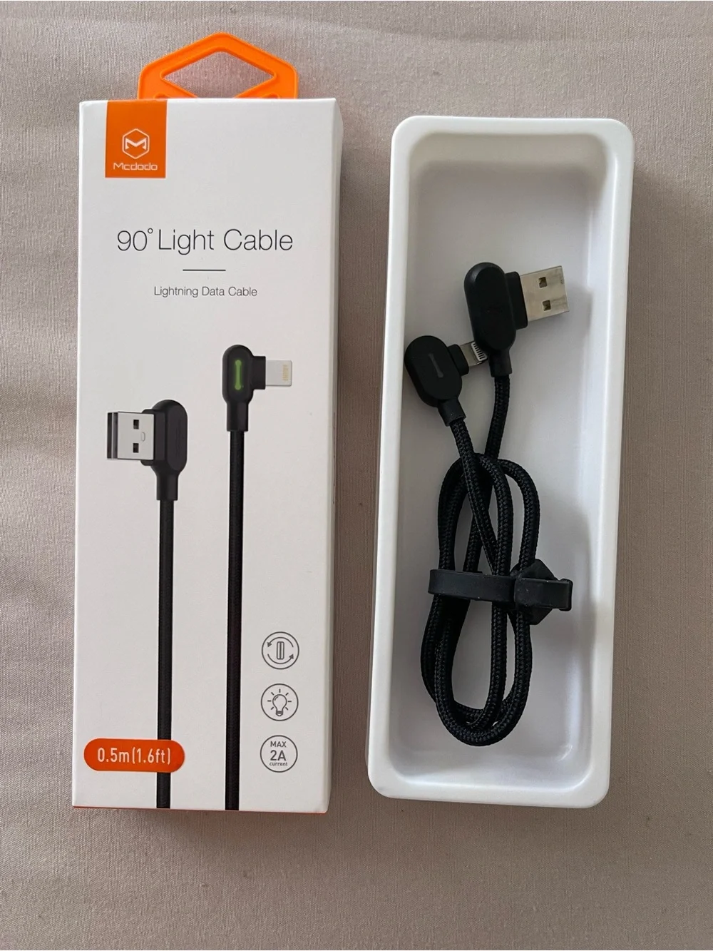 90° Lightning Charging Cable — Black